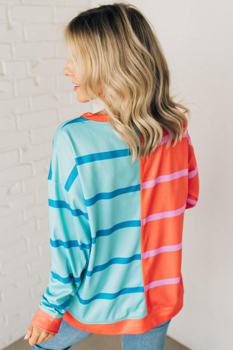 BrightContrastStripePullover 5